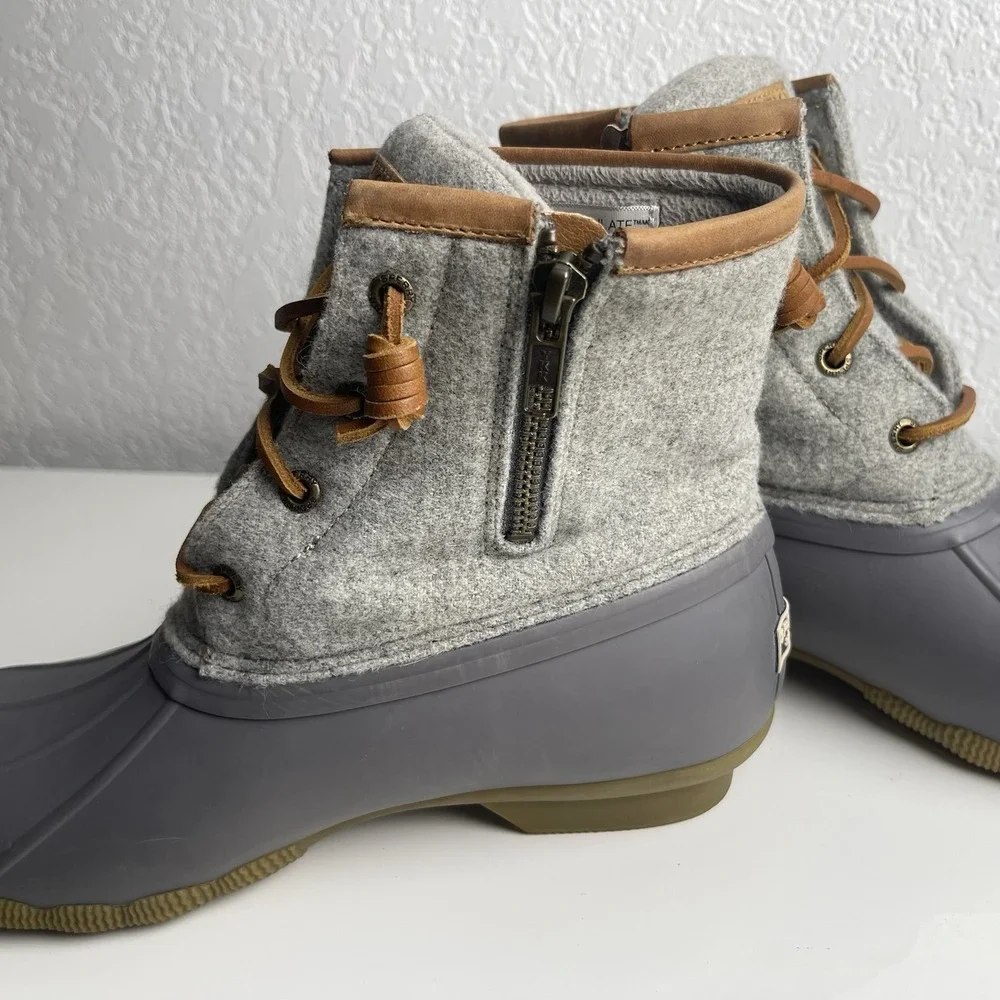 Sperry women saltwater
